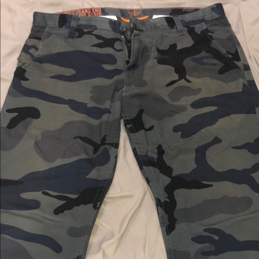 Dockers black camouflage chinos
